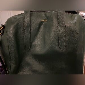 Forest green leather Fossil bag. EUC